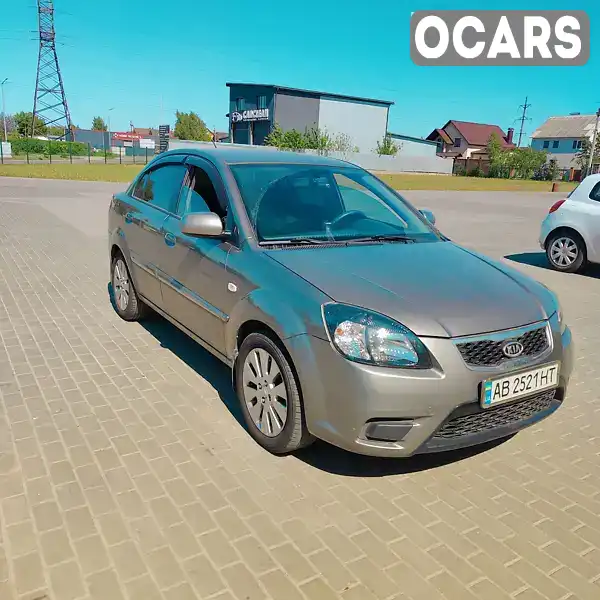 Седан Kia Rio 2011 1.4 л. Ручна / Механіка обл. Вінницька, Вінниця - Фото 1/21