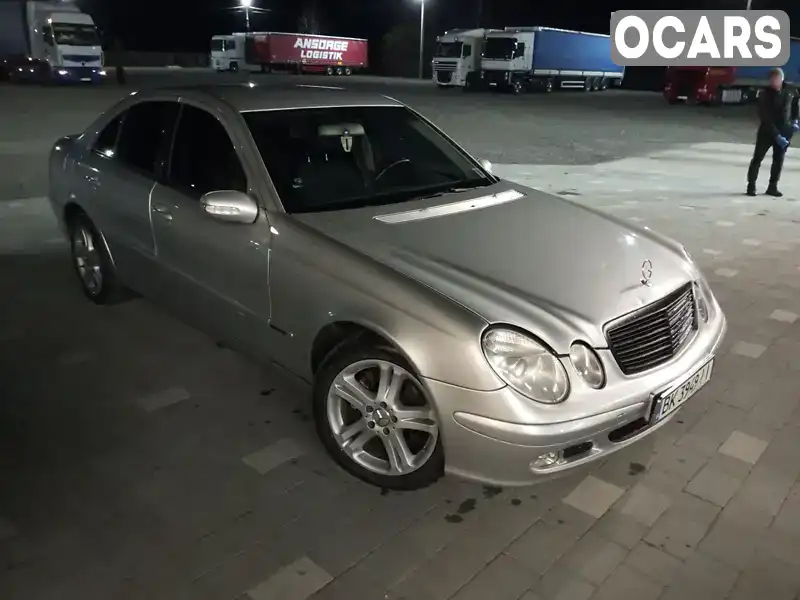 Седан Mercedes-Benz E-Class 2002 2.2 л. Ручна / Механіка обл. Рівненська, Рокитне - Фото 1/8