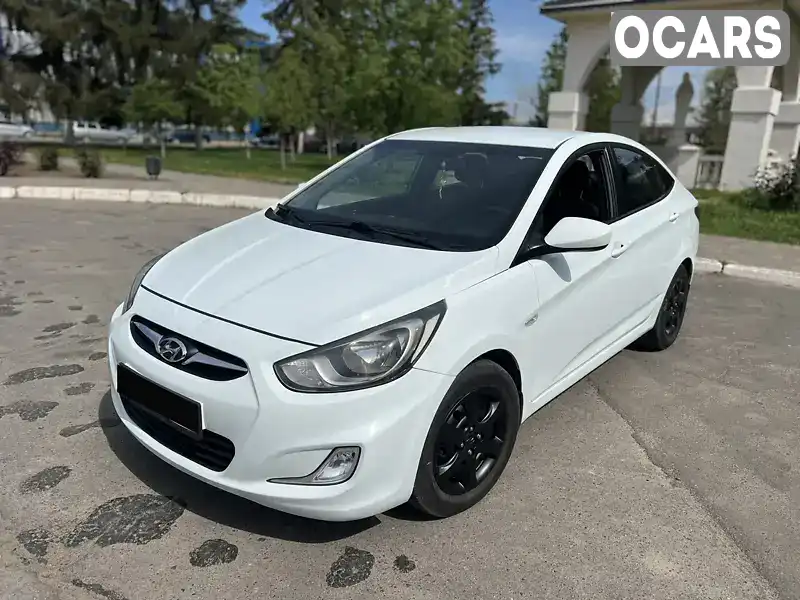 Седан Hyundai Accent 2013 1.4 л. Ручна / Механіка обл. Одеська, Рені - Фото 1/21