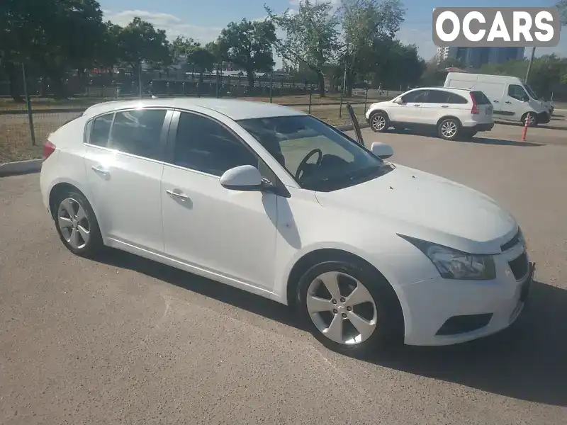 Хэтчбек Chevrolet Cruze 2011 1.8 л. Автомат обл. Харьковская, Харьков - Фото 1/21