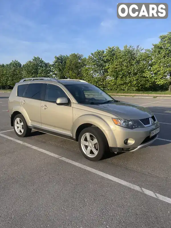 Позашляховик / Кросовер Mitsubishi Outlander XL 2008 2.36 л. Варіатор обл. Кіровоградська, Кропивницький (Кіровоград) - Фото 1/21