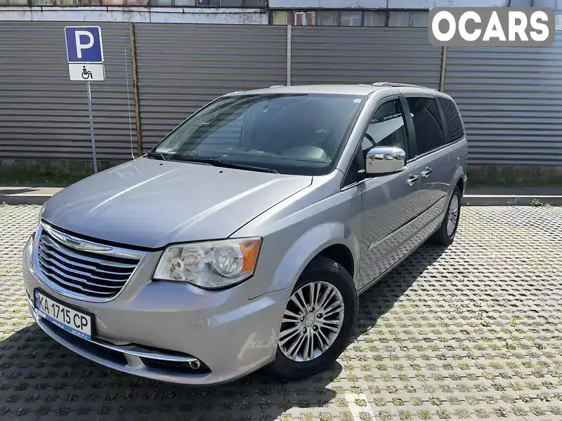 Мінівен Chrysler Town & Country 2014 3.6 л. Автомат обл. Київська, Київ - Фото 1/21