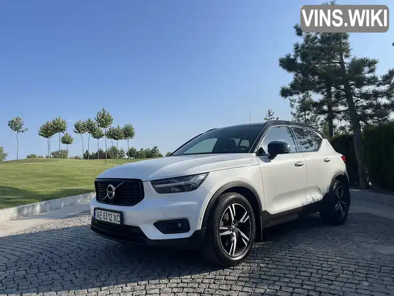 Позашляховик / Кросовер Volvo XC40 2018 2 л. Автомат обл. Дніпропетровська, Дніпро (Дніпропетровськ) - Фото 1/15