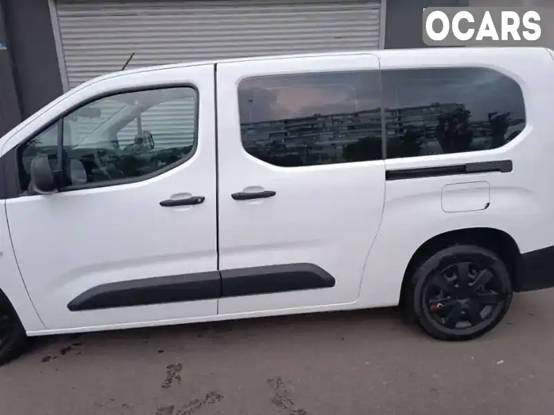 Минивэн Opel Combo Life 2021 1.56 л. Ручная / Механика обл. Киевская, Киев - Фото 1/21