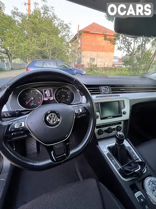 WVWZZZ3CZHP022215 Volkswagen Passat 2017 Універсал 1.6 л. Фото 3