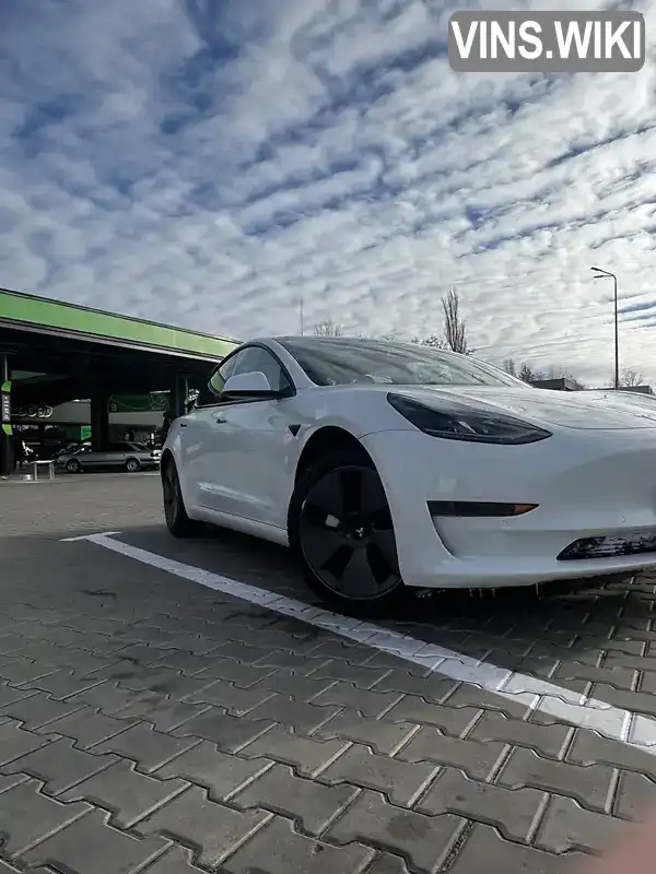 5YJ3E1EA7MF081754 Tesla Model 3 2021 Седан  Фото 1