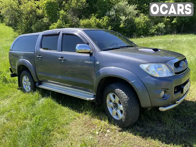 Пікап Toyota Hilux 2011 3 л. Автомат обл. Харківська, Харків - Фото 1/21