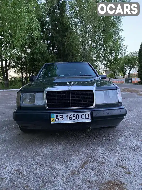 Седан Mercedes-Benz E-Class 1988 2 л. Автомат обл. Рівненська, Дубровиця - Фото 1/9