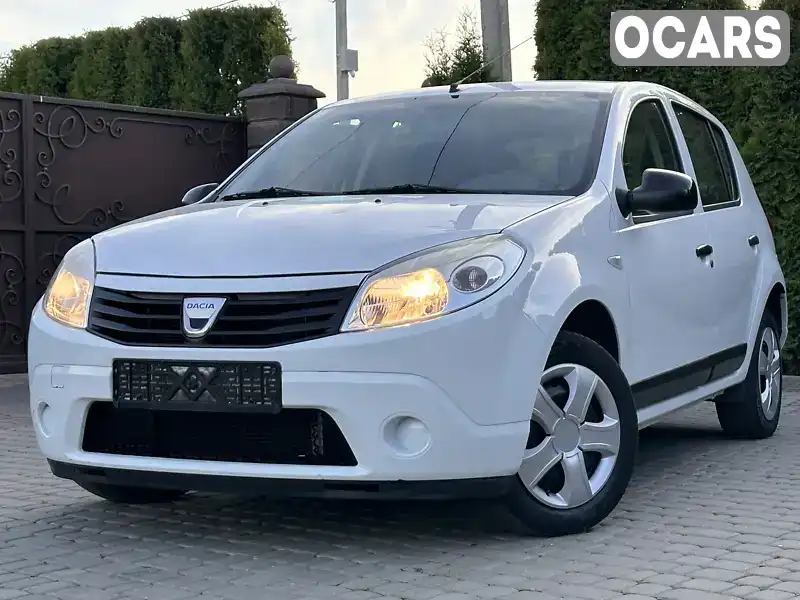 Хетчбек Dacia Sandero 2010 1.2 л. Ручна / Механіка обл. Рівненська, Рівне - Фото 1/21