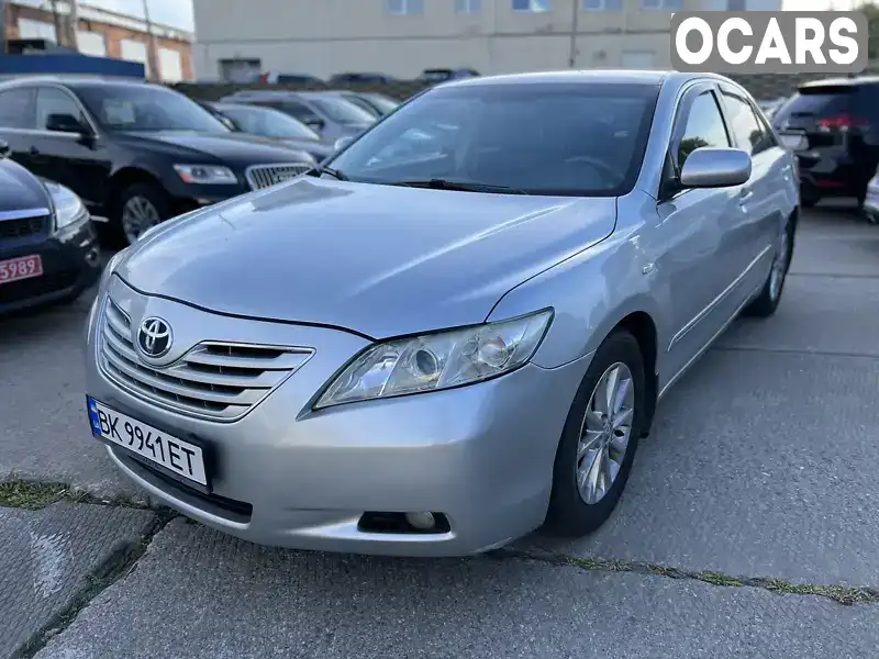 6T1BE42KX8X507717 Toyota Camry 2008 Седан 2.36 л. Фото 2