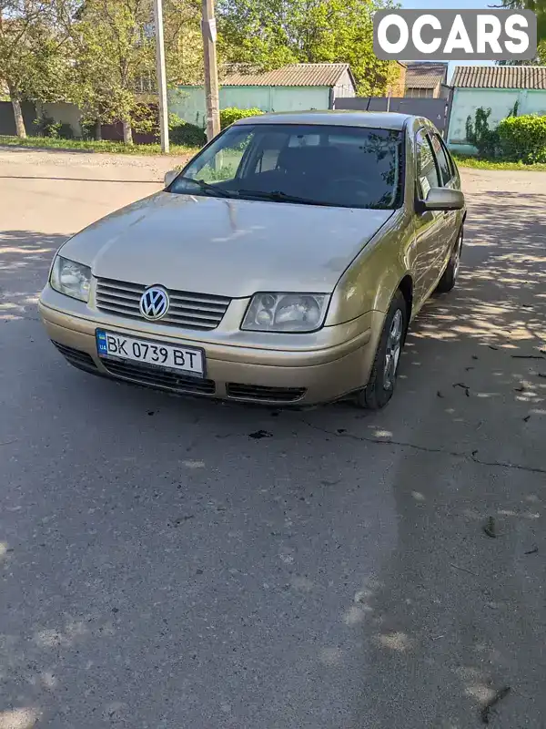 Седан Volkswagen Bora 2003 1.6 л. Ручна / Механіка обл. Рівненська, Рівне - Фото 1/21