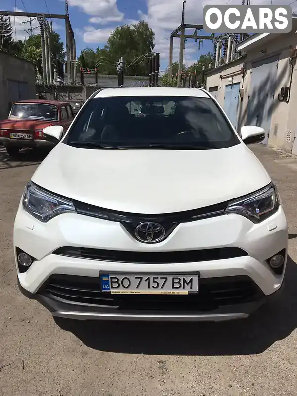 Позашляховик / Кросовер Toyota RAV4 2017 2.2 л. Автомат обл. Тернопільська, Тернопіль - Фото 1/21