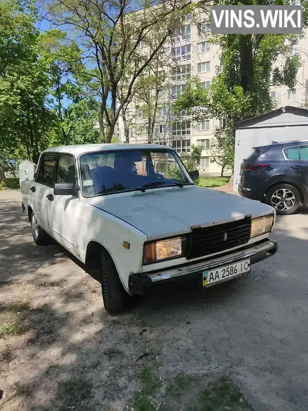 Седан ВАЗ / Lada 2107 1990 1.45 л. обл. Киевская, Киев - Фото 1/17