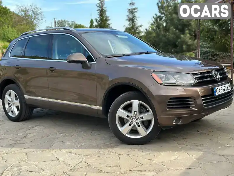 WVGFK9BP8BD005599 Volkswagen Touareg 2011 Позашляховик / Кросовер 2.97 л. Фото 2