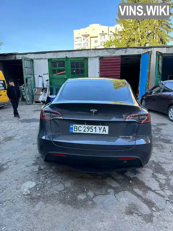 7SAYGAEE0NF363385 Tesla Model Y 2022 Позашляховик / Кросовер  Фото 2