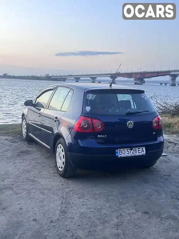 Хетчбек Volkswagen Golf 2005 1.6 л. Ручна / Механіка обл. Миколаївська, Миколаїв - Фото 1/11