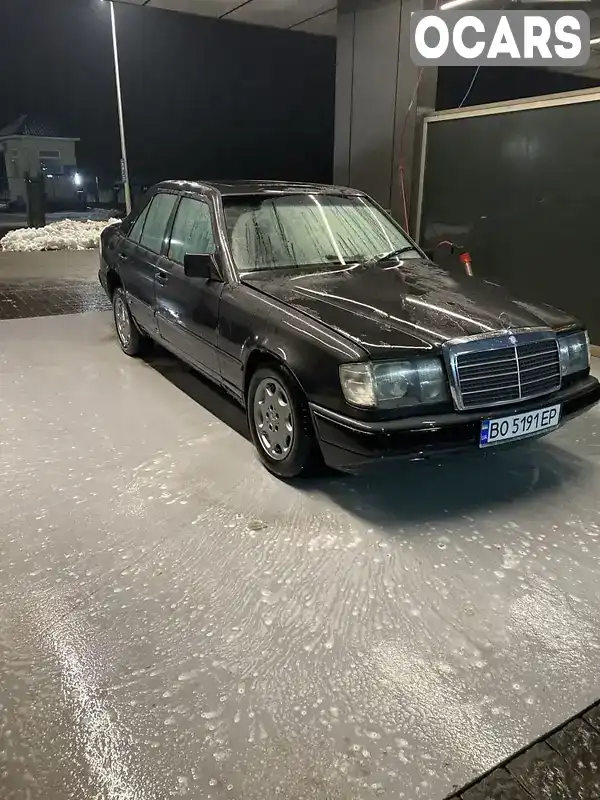 Седан Mercedes-Benz E-Class 1990 2.6 л. Автомат обл. Закарпатська, Ужгород - Фото 1/8