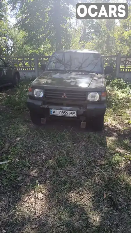 JMB0NV240VJ000307 Mitsubishi Pajero 1996 Позашляховик / Кросовер 2.48 л. Фото 1