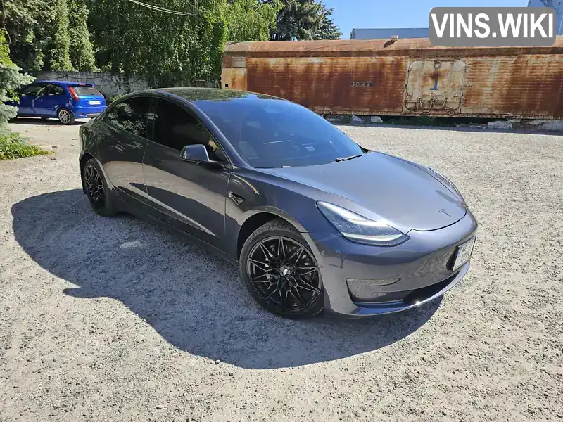 5YJ3E1EA3JF102126 Tesla Model 3 2018 Седан  Фото 1