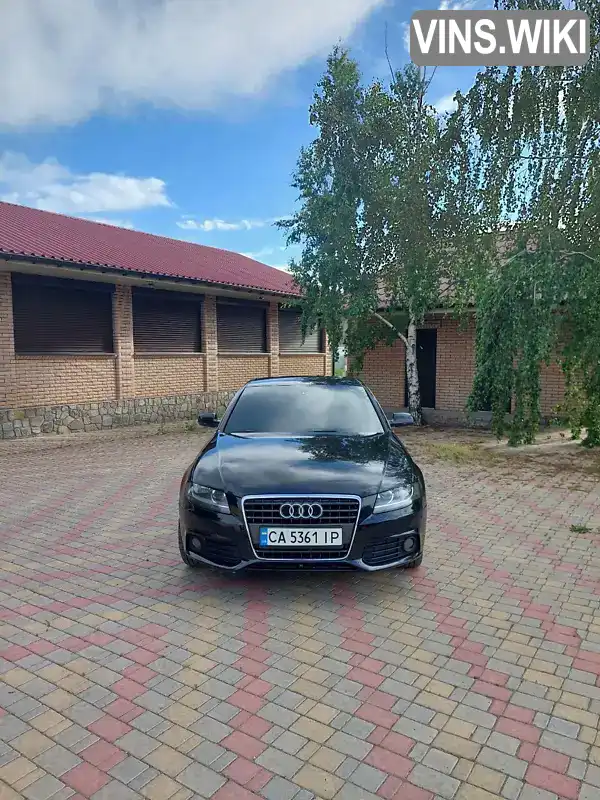 Седан Audi A4 2010 1.97 л. Ручна / Механіка обл. Миколаївська, Врадіївка - Фото 1/21