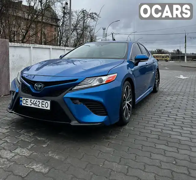 Седан Toyota Camry 2018 2.49 л. Варіатор обл. Чернівецька, Чернівці - Фото 1/21