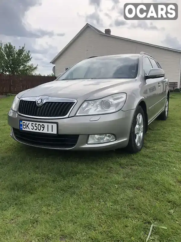 Універсал Skoda Octavia 2009 1.6 л. Ручна / Механіка обл. Рівненська, Рокитне - Фото 1/21