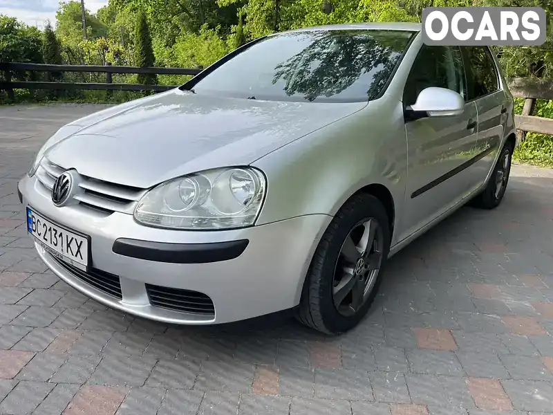 Хетчбек Volkswagen Golf 2004 1.6 л. обл. Львівська, Новояворівськ - Фото 1/21