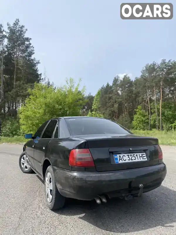 WAUZZZ8DZVA125031 Audi A4 1997 Седан 1.9 л. Фото 2