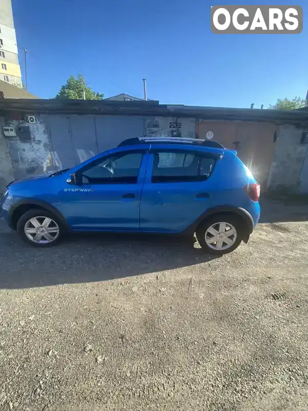 Хетчбек Renault Sandero 2014 1.6 л. Ручна / Механіка обл. Харківська, Харків - Фото 1/16