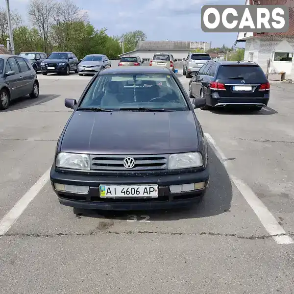 Седан Volkswagen Vento 1993 1.78 л. Ручна / Механіка обл. Київська, Біла Церква - Фото 1/12