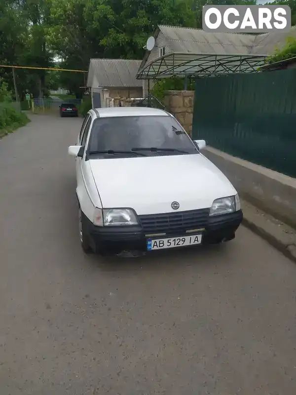 Седан Opel Kadett 1988 1.6 л. Ручна / Механіка обл. Вінницька, Могилів-Подільський - Фото 1/10