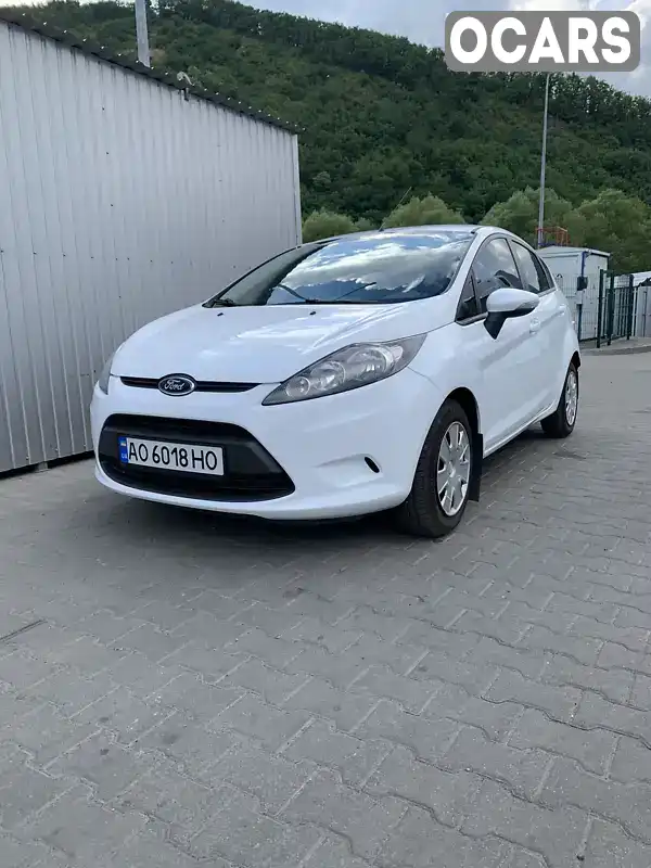 Хетчбек Ford Fiesta 2012 null_content л. Ручна / Механіка обл. Закарпатська, Мукачево - Фото 1/11