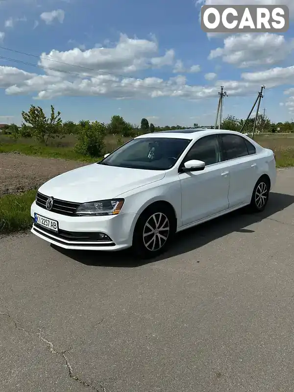 3VWDB7AJ5HM399912 Volkswagen Jetta 2017 Седан 1.4 л. Фото 1