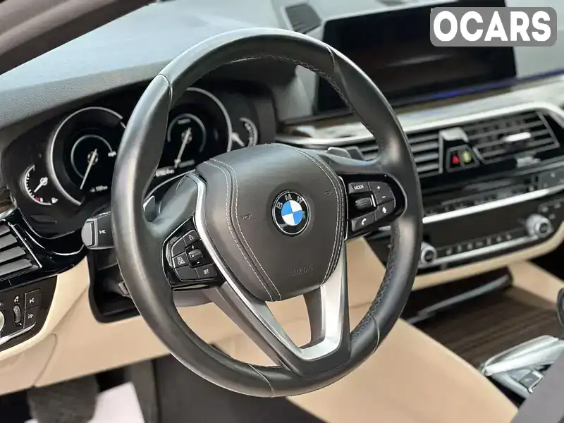 WBAJA9C51JB251612 BMW 5 Series 2018 Універсал 2 л. Фото 9