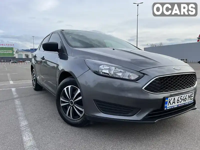 1FADP3E20HL328611 Ford Focus 2017 Седан 2.01 л. Фото 2