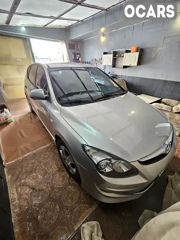 Хетчбек Hyundai i30 2011 1.58 л. Автомат обл. Дніпропетровська, Кривий Ріг - Фото 1/13