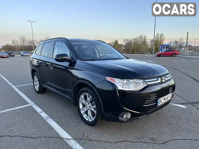 Позашляховик / Кросовер Mitsubishi Outlander 2014 2.36 л. Варіатор обл. Київська, Київ - Фото 1/21