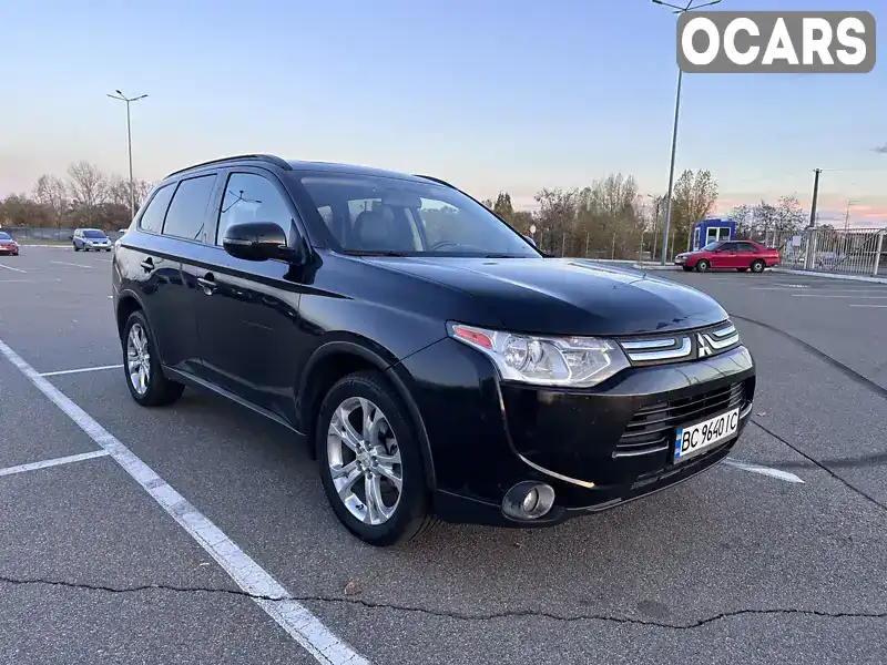 JA4AZ3A3XFZ004477 Mitsubishi Outlander 2014 Внедорожник / Кроссовер 2.36 л. Фото 2