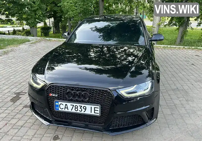 Седан Audi A4 2013 2 л. Вариатор обл. Черкасская, Черкассы - Фото 1/15