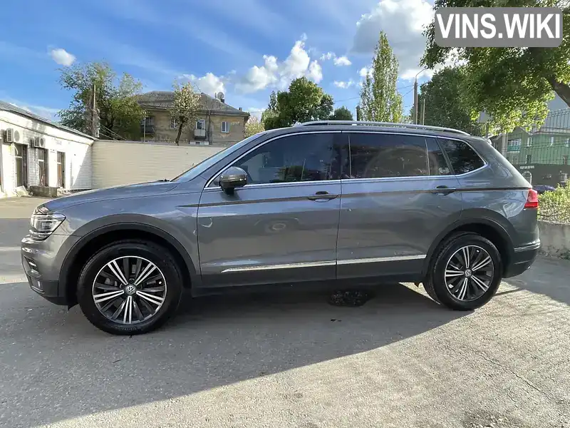 Внедорожник / Кроссовер Volkswagen Tiguan Allspace 2018 2 л. Автомат обл. Днепропетровская, Днепр (Днепропетровск) - Фото 1/21