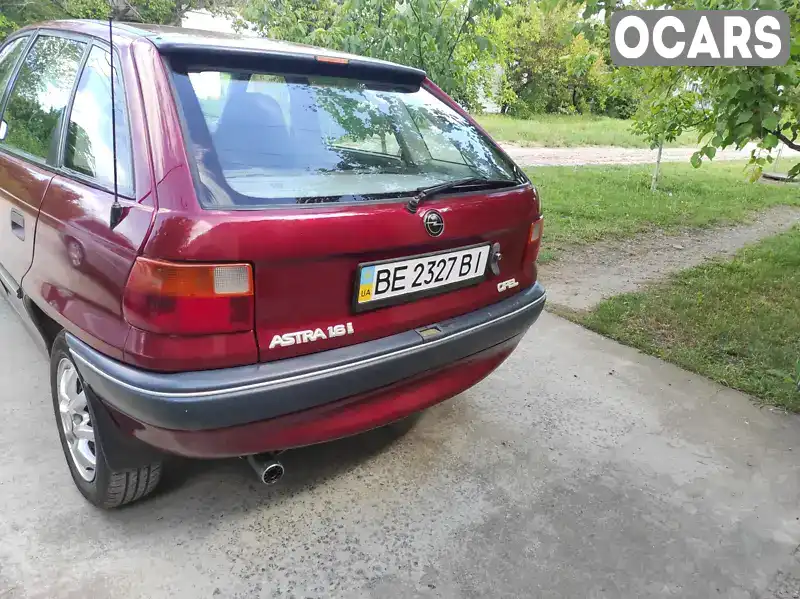 W0L000058P5192862 Opel Astra 1993 Хетчбек 1.6 л. Фото 2