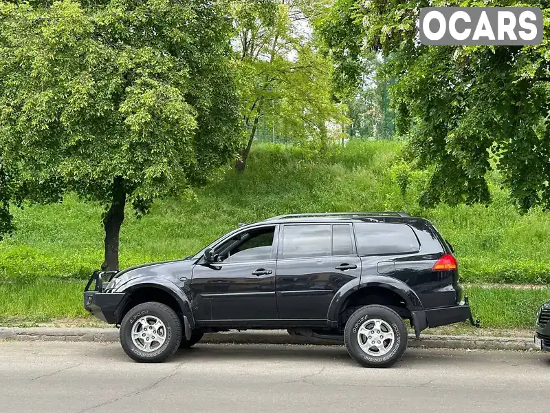 Позашляховик / Кросовер Mitsubishi Pajero Sport 2013 2.48 л. Ручна / Механіка обл. Київська, Київ - Фото 1/21