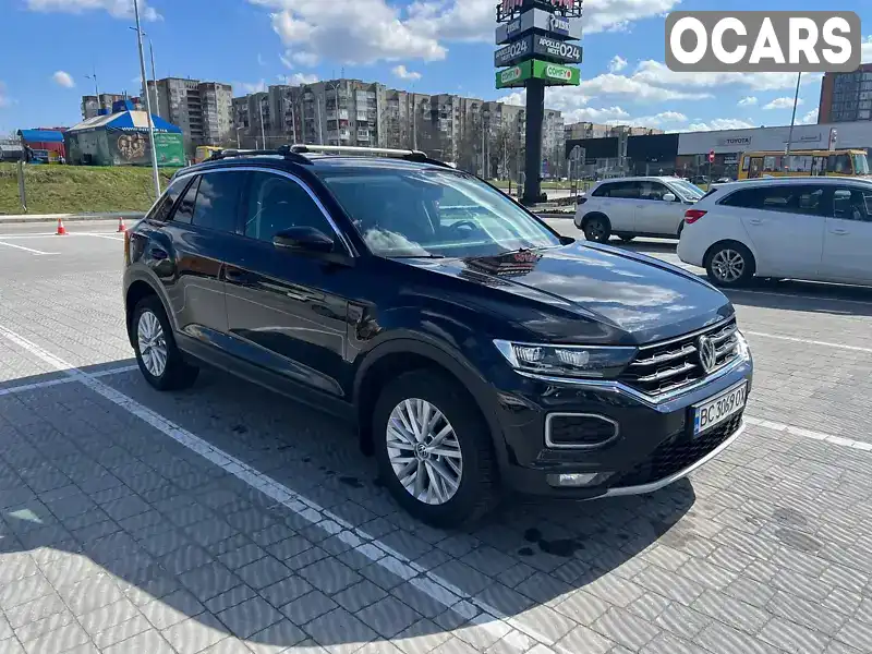 Внедорожник / Кроссовер Volkswagen T-Roc 2019 1.5 л. Автомат обл. Львовская, Львов - Фото 1/15