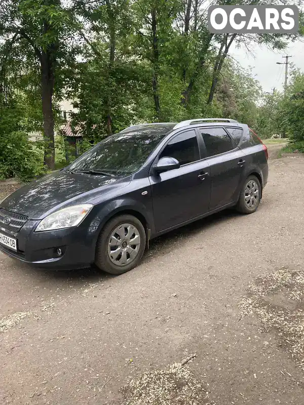 U5YFF52429L111321 Kia Ceed 2010 Универсал 1.58 л. Фото 2