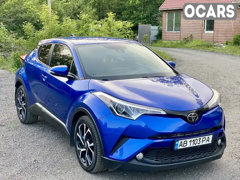 Внедорожник / Кроссовер Toyota C-HR 2017 1.99 л. Автомат обл. Винницкая, Винница - Фото 1/21