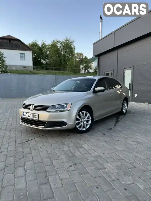 Седан Volkswagen Jetta 2012 2.5 л. Автомат обл. Житомирская, Малин - Фото 1/21