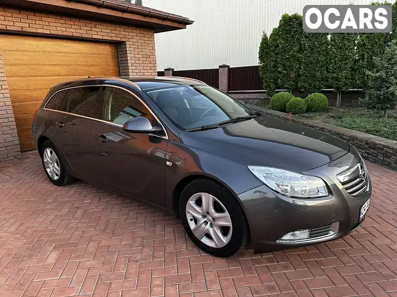 Універсал Opel Insignia 2011 2 л. обл. Черкаська, Умань - Фото 1/21