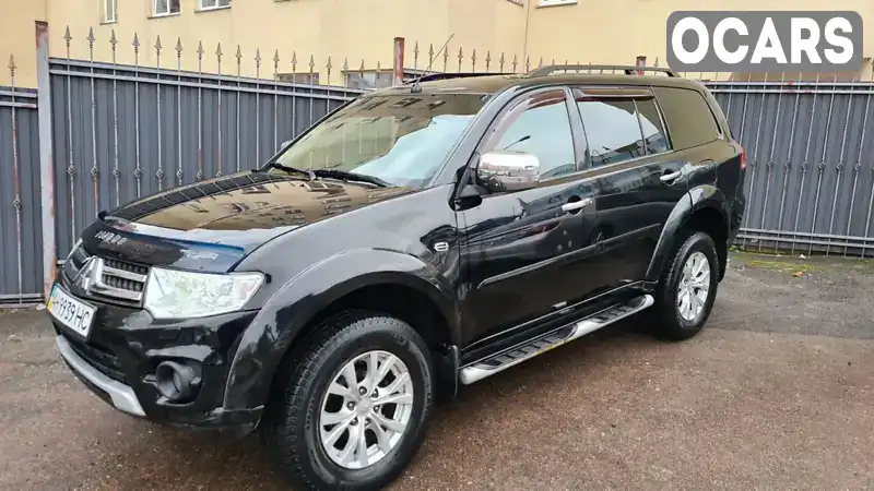 MMCGNKH40EFZ00630 Mitsubishi Pajero Sport 2013 Внедорожник / Кроссовер 2.5 л. Фото 1