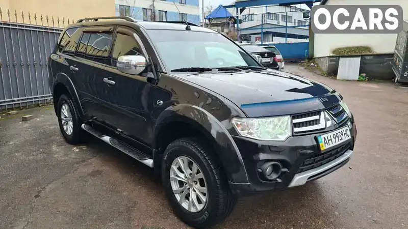 MMCGNKH40EFZ00630 Mitsubishi Pajero Sport 2013 Внедорожник / Кроссовер 2.5 л. Фото 2