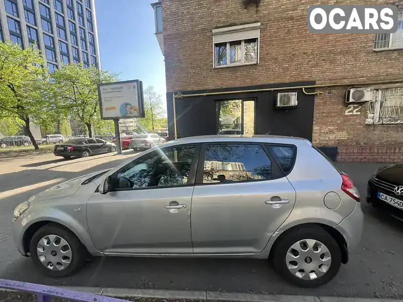 Y6LFF24228L002656 Kia Ceed 2008 Хетчбек 1.59 л. Фото 4